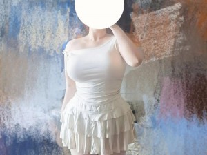 极致体验，享受丰满与柔软的完美结合——巨大人乳 BBwBBw 天然乳胶内衣